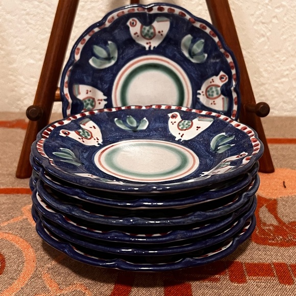 Vietri CAS Campagna Chicken Blue Border Red Dots 6" Bread Plate - Picture 2 of 9